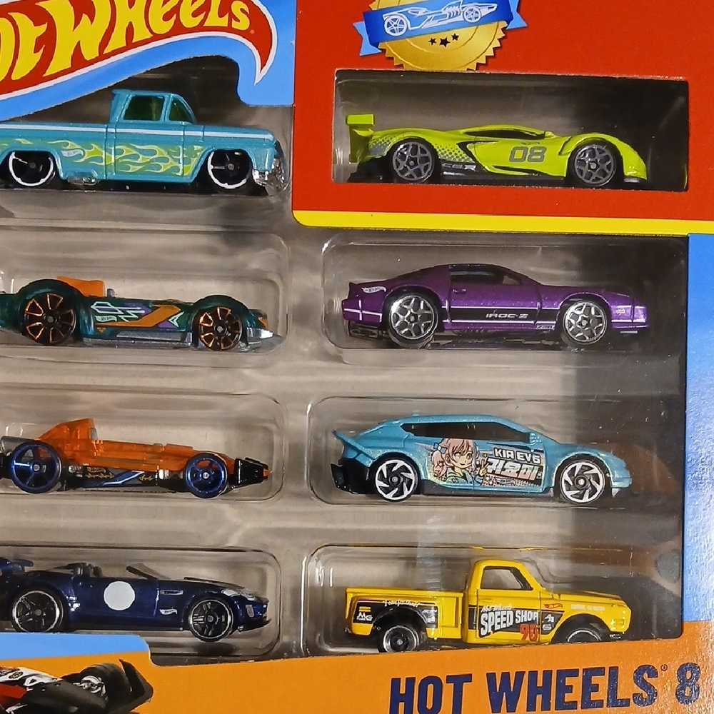 Hot Wheels 8-Car Set - From 62 CHEVY TO FUTURE DESIGNS.